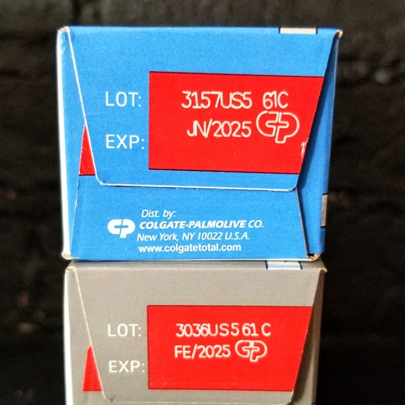 8 Colgate Toothpaste Bundle - Picture 5 of 9